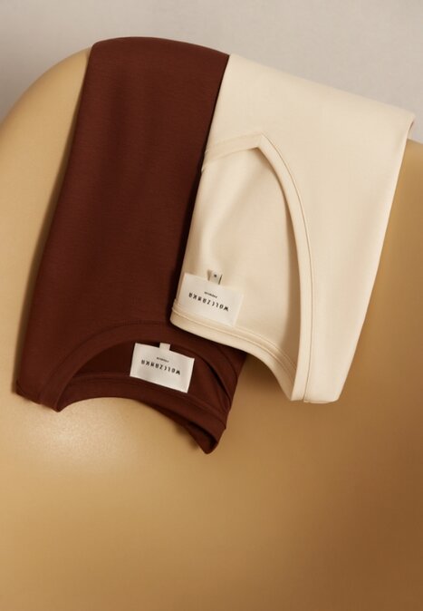 Odkryj materiały z technologią Sweat Free – lekkość, komfort i pewność siebie