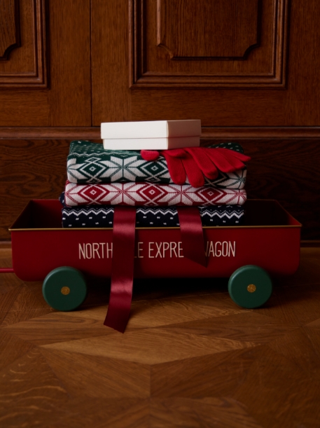 Swetry świąteczne Wólczanka jako pomysł na prezent.