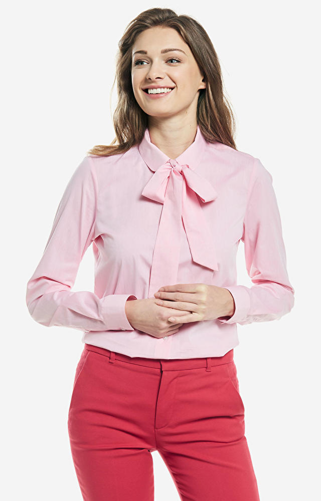Różowa koszula damska