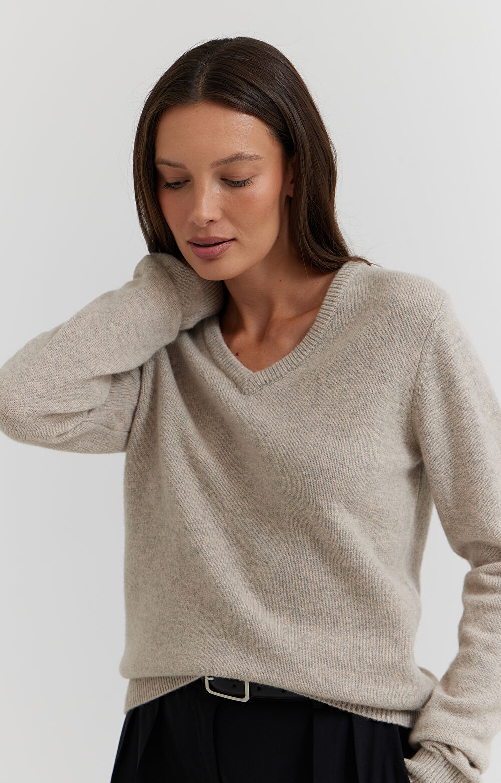Melanżowy sweter v-neck z wełny - 5