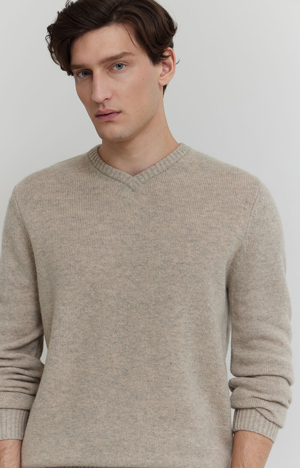 Melanżowy sweter v-neck z wełny - 5