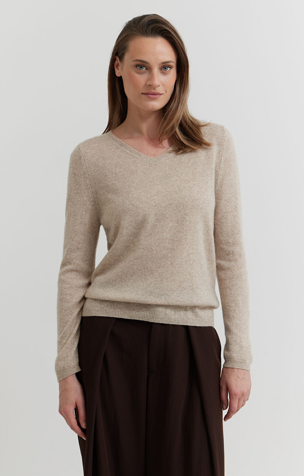 Sweter v-neck z kaszmiru - 3