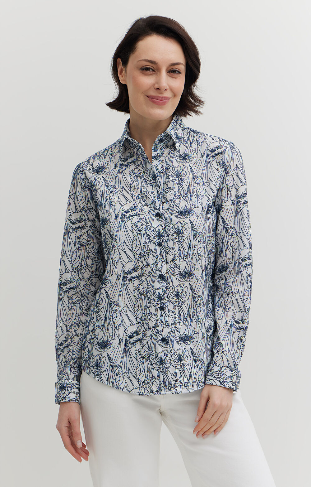 Koszula z haftem - 3