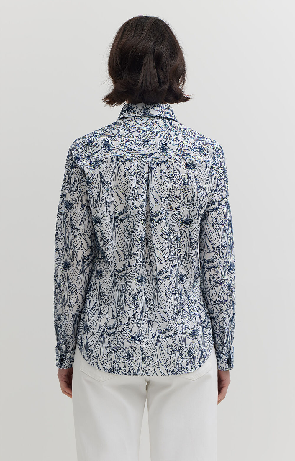 Koszula z haftem - 4