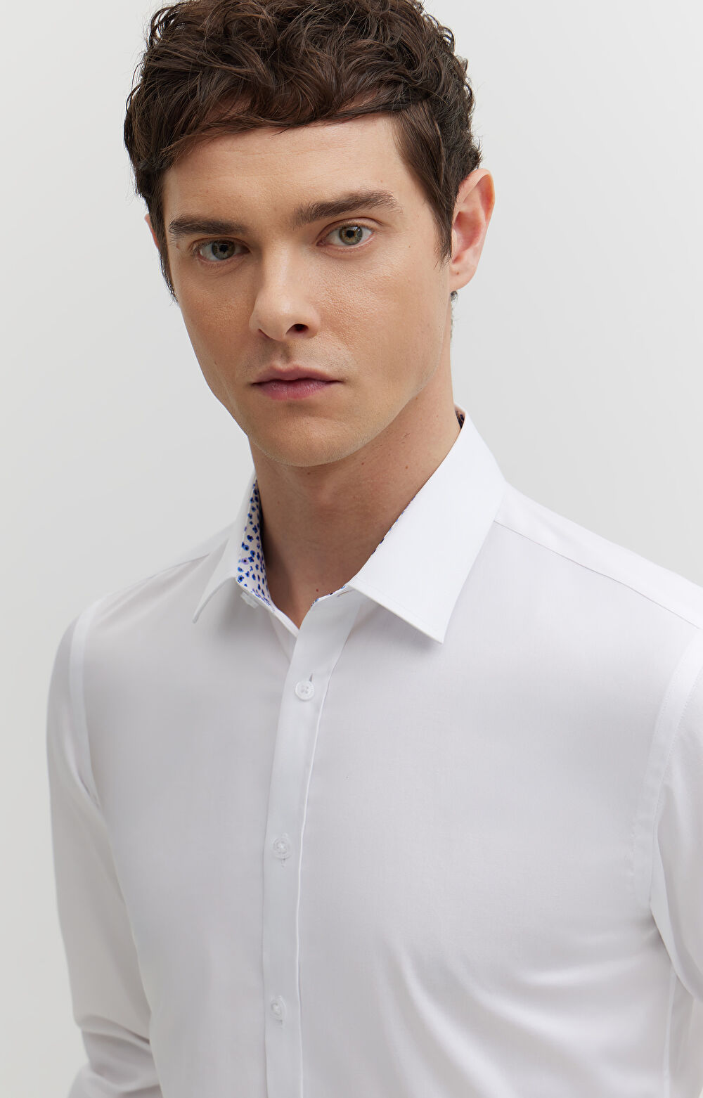 Koszula z diagonalu z kontrastem - 6