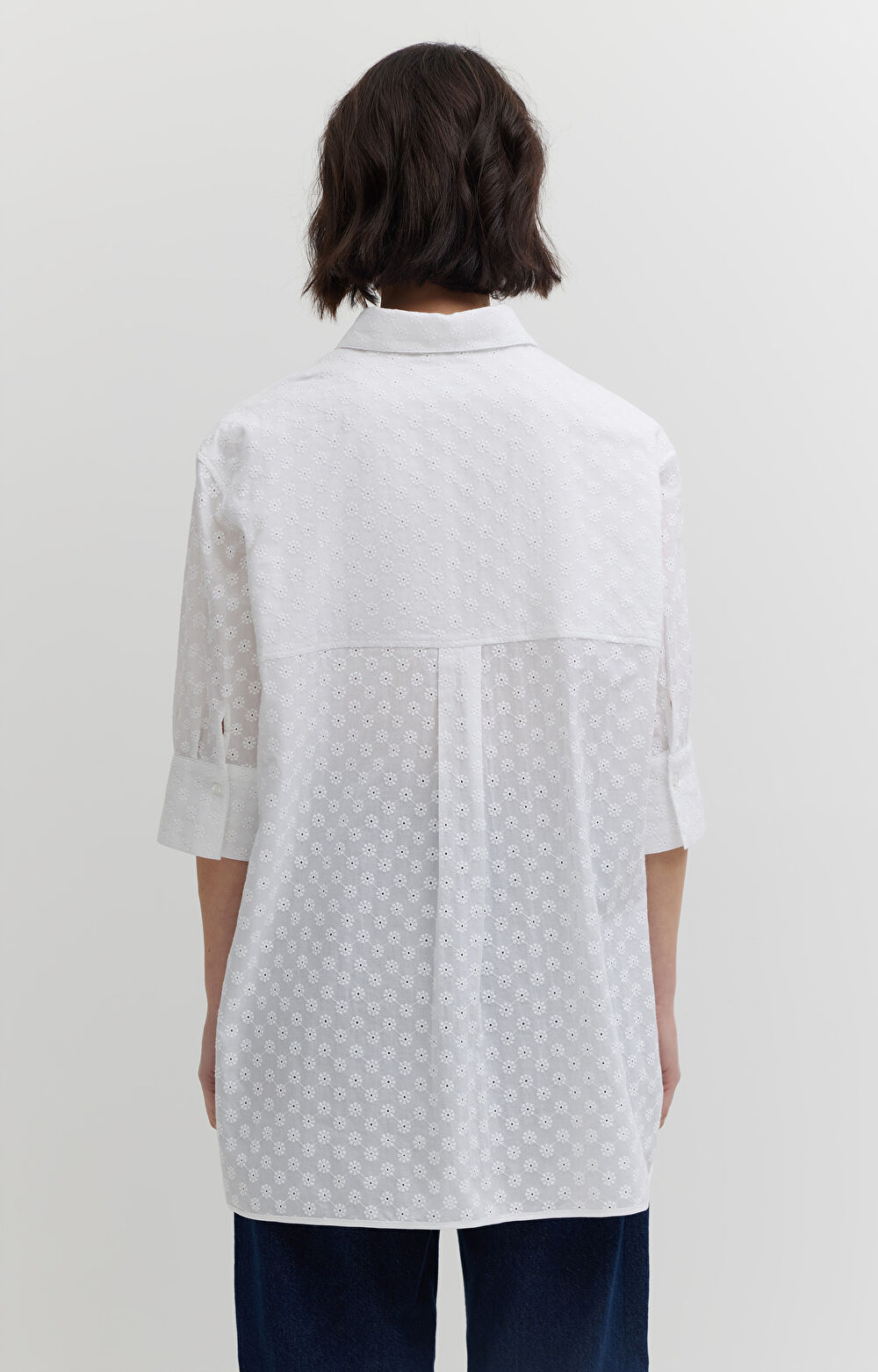 Koszula z kwiatowym haftem - 4