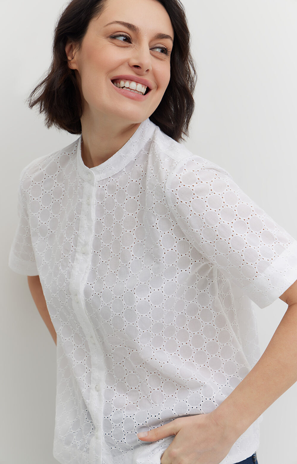 Koszula z haftowanym wzorem - 6