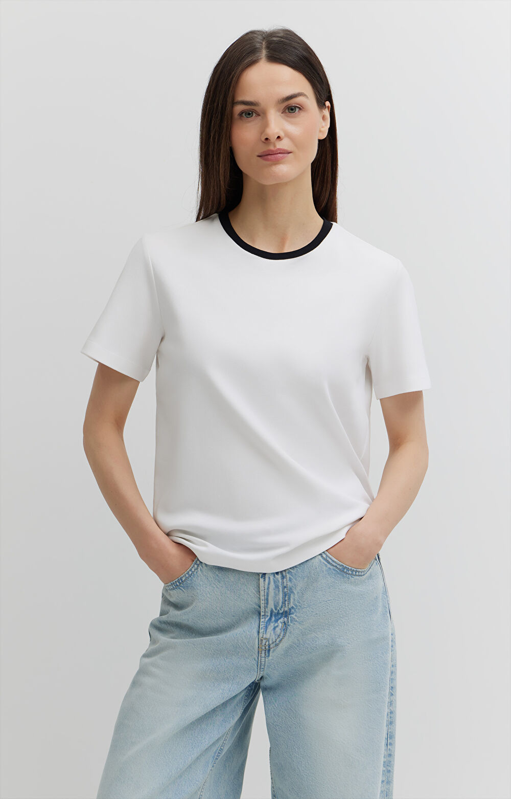 T-shirt z bawełny organicznej z kontrastem - 3