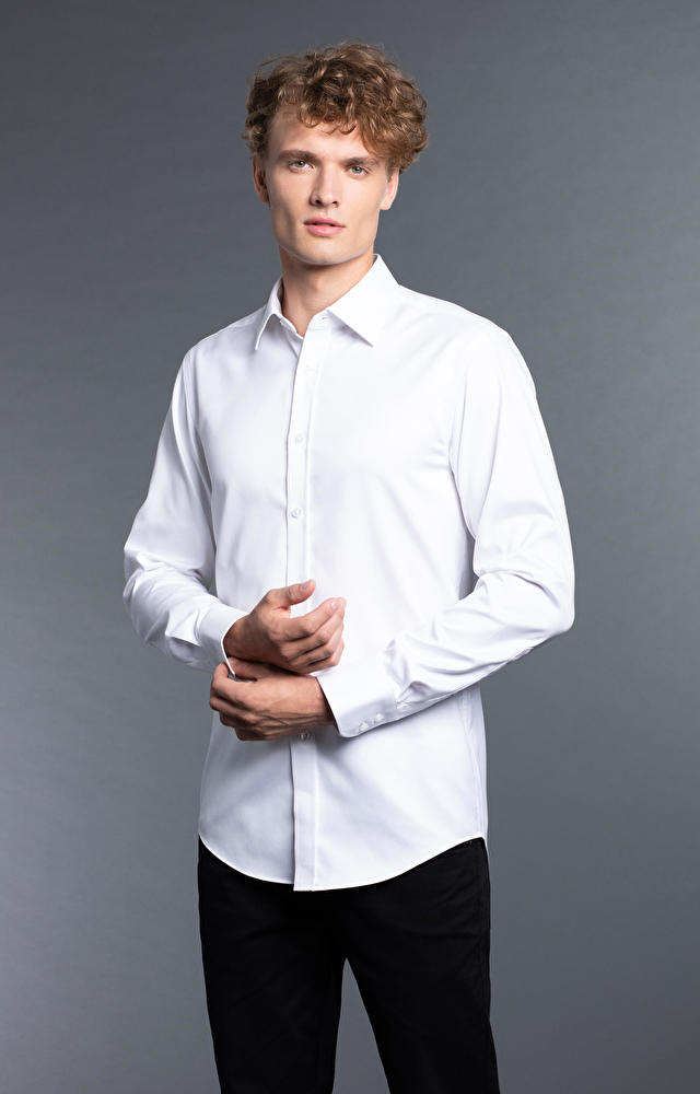Biała koszula męska