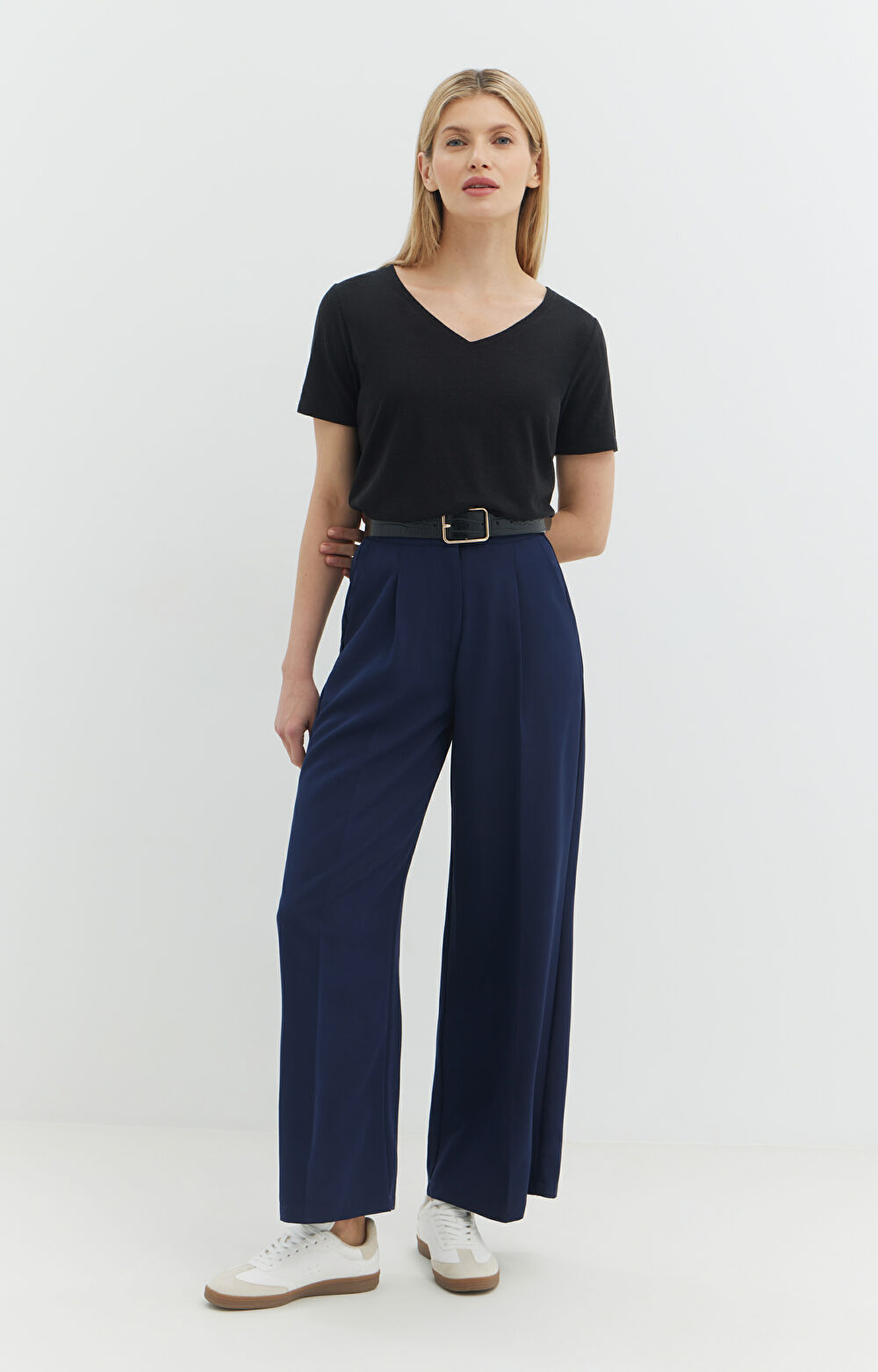 Czarny t-shirt WELL - 7