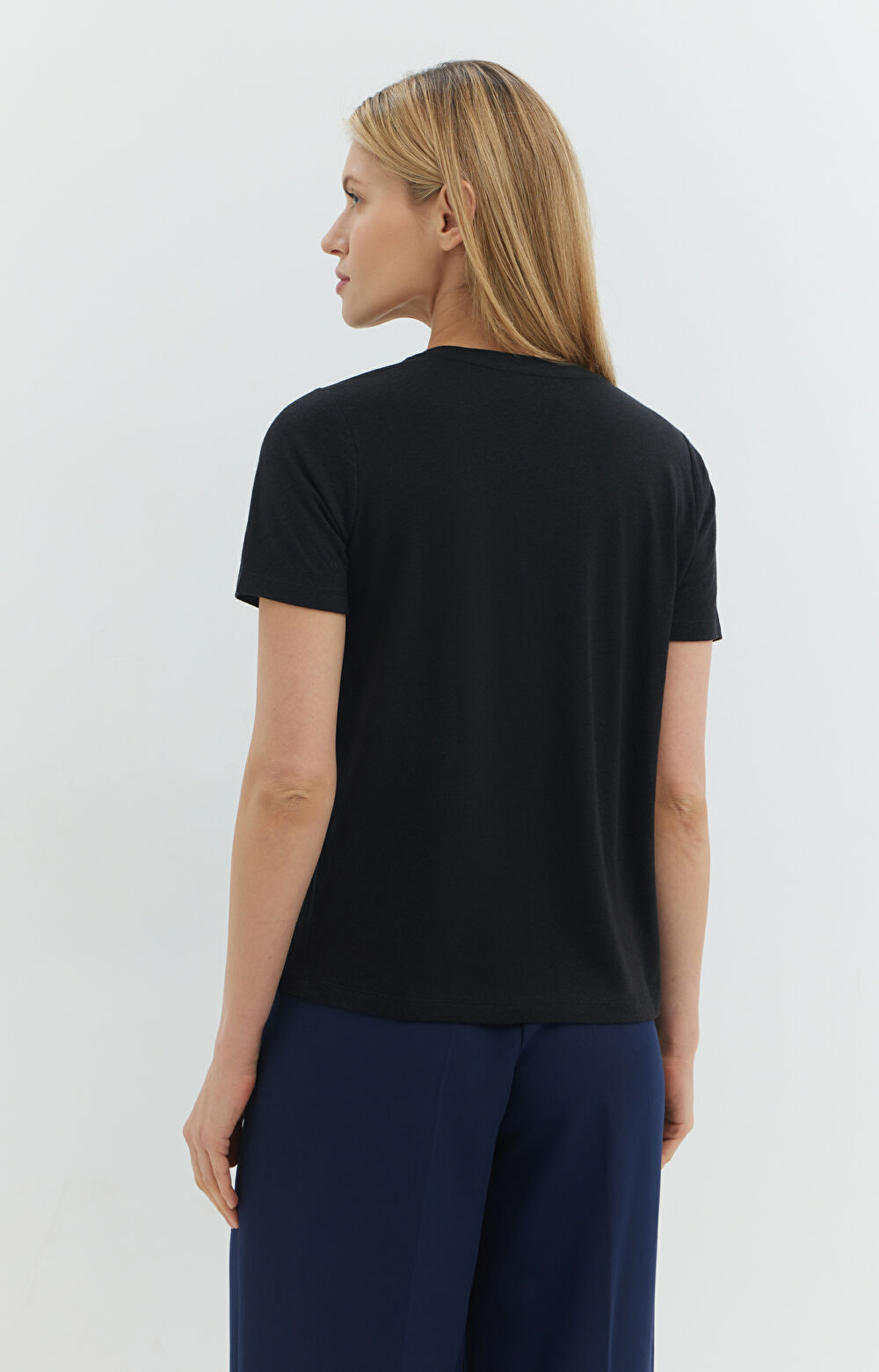 Czarny t-shirt WELL - 6