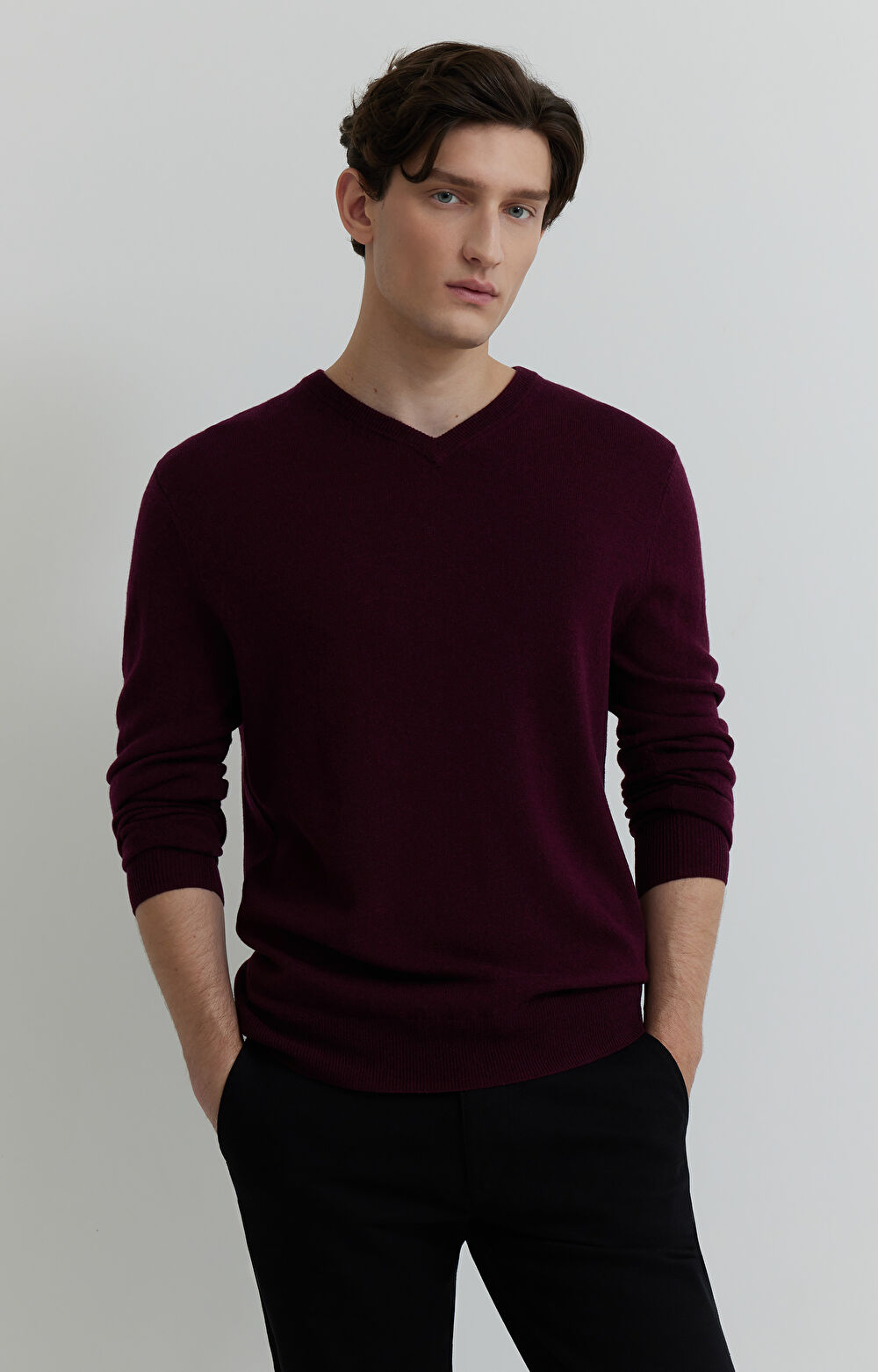 Sweter v-neck z melanżowej wełny merino - 2
