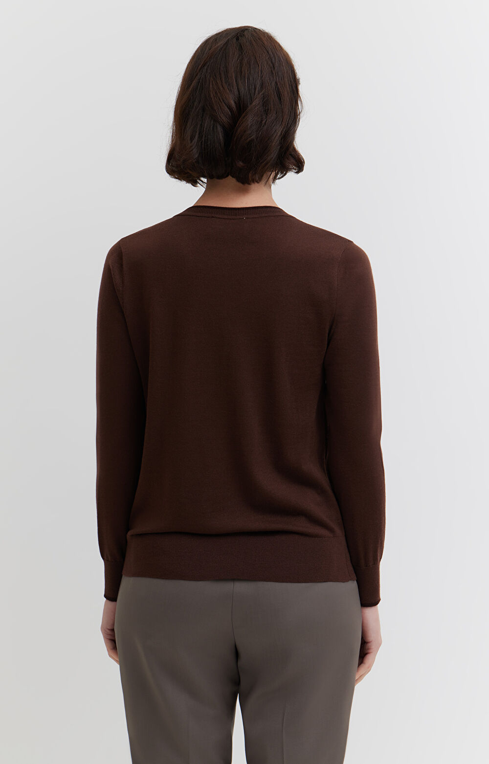 Sweter v-neck z merceryzowanej wełny merino - 3