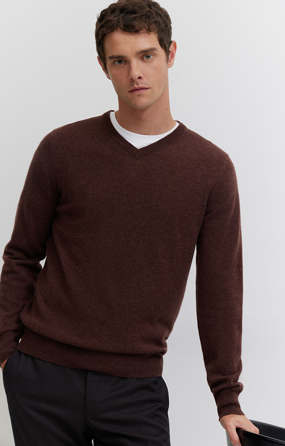 Brązowy sweter WÓLCZANKA - 6