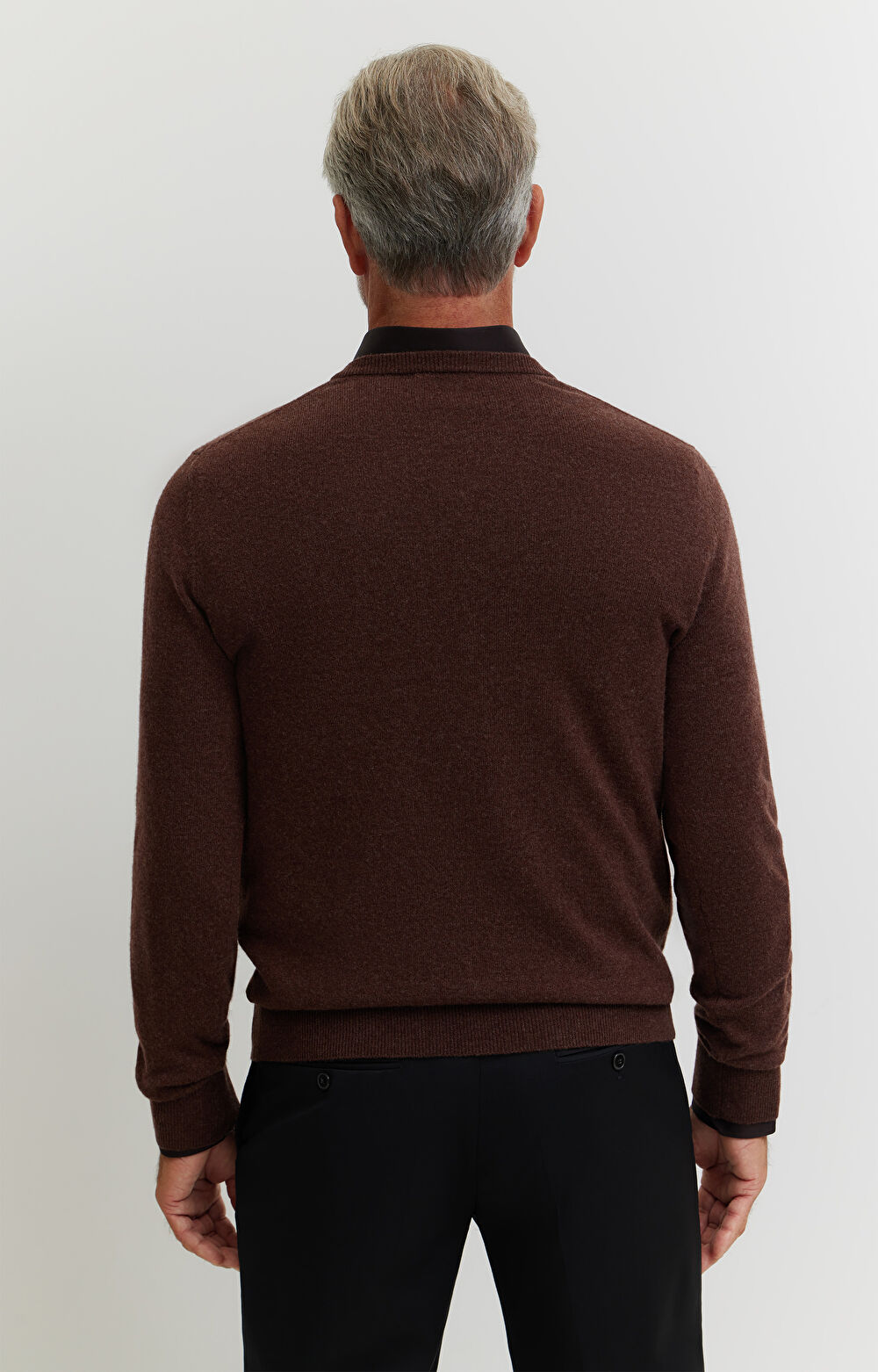 Brązowy sweter WÓLCZANKA - 3