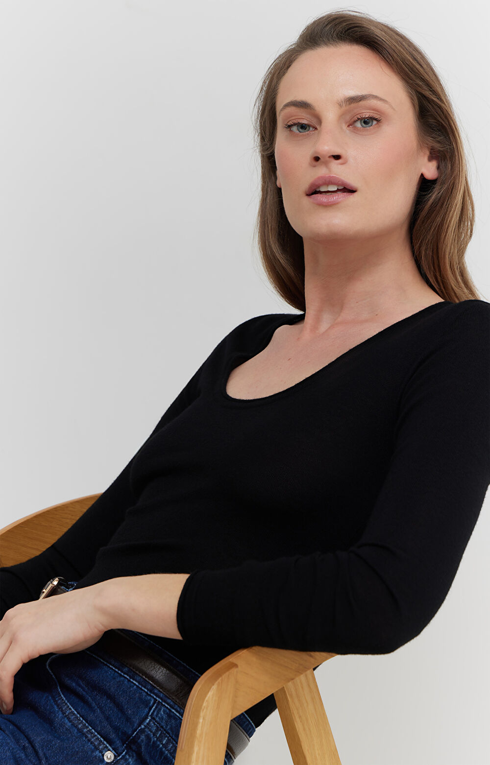 Dopasowany sweter z wełny merino - 4