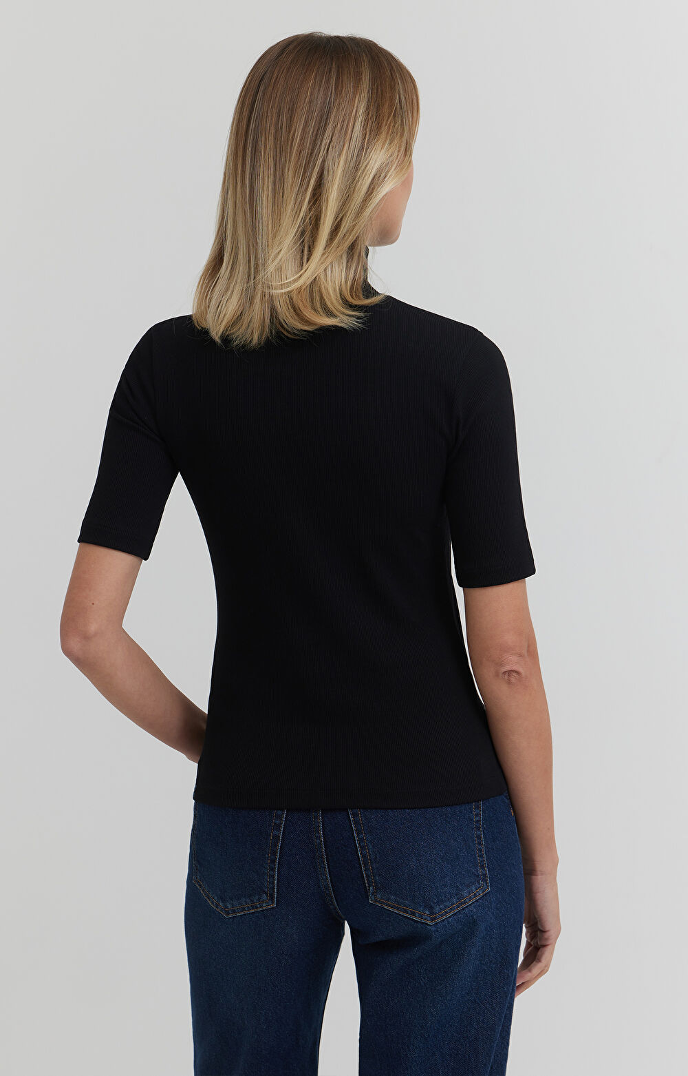 Prążkowany t-shirt - 4
