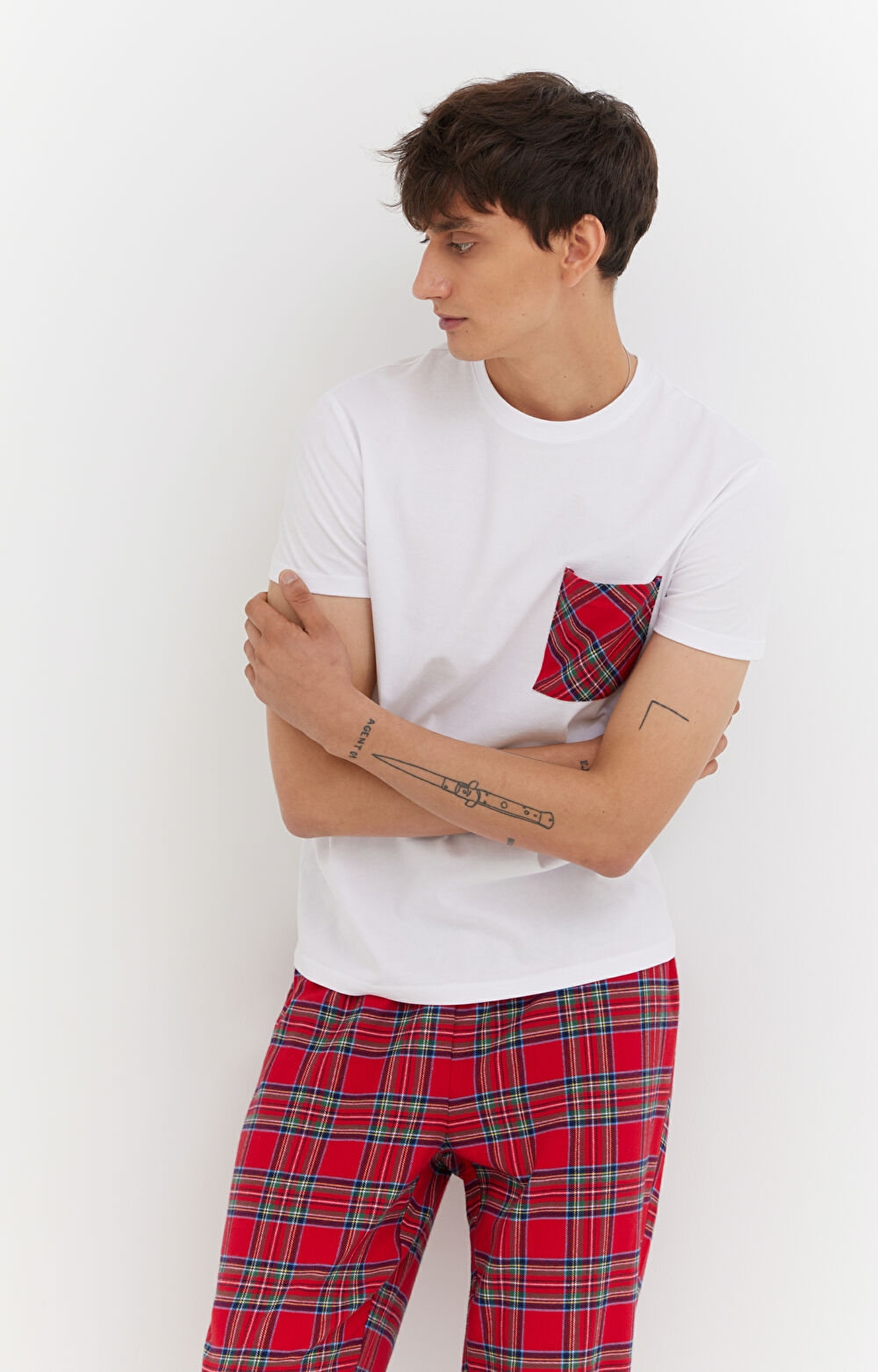 Piżama z t-shirtem i spodniami
