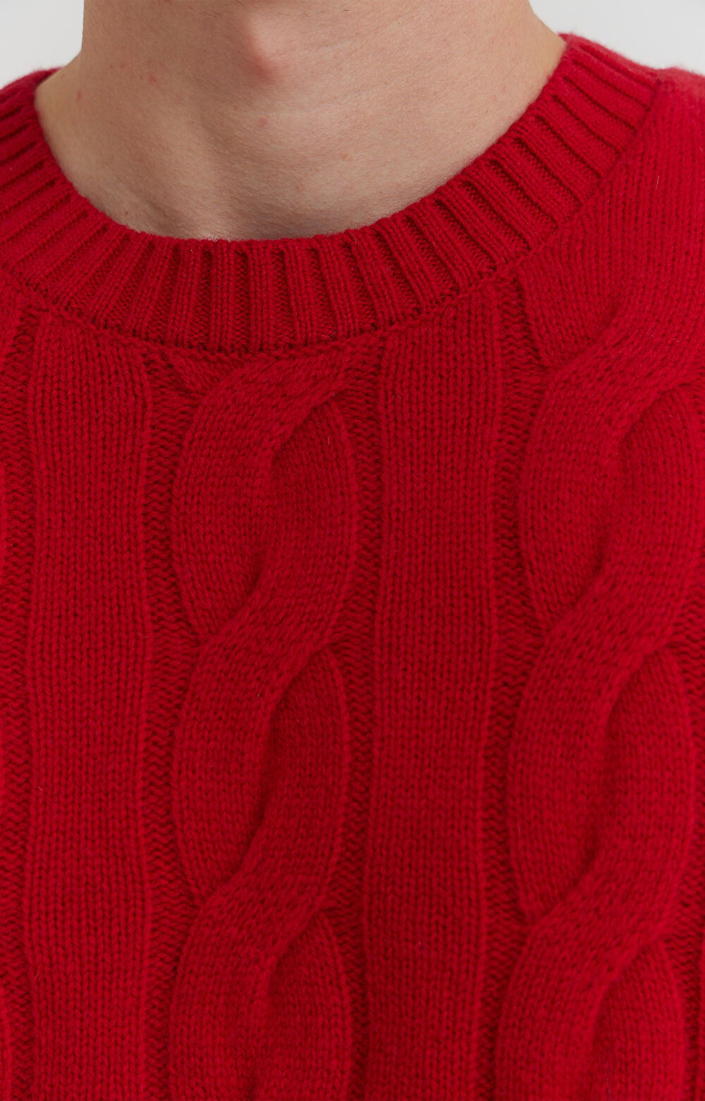 Sweter z warkoczowym splotem - 5