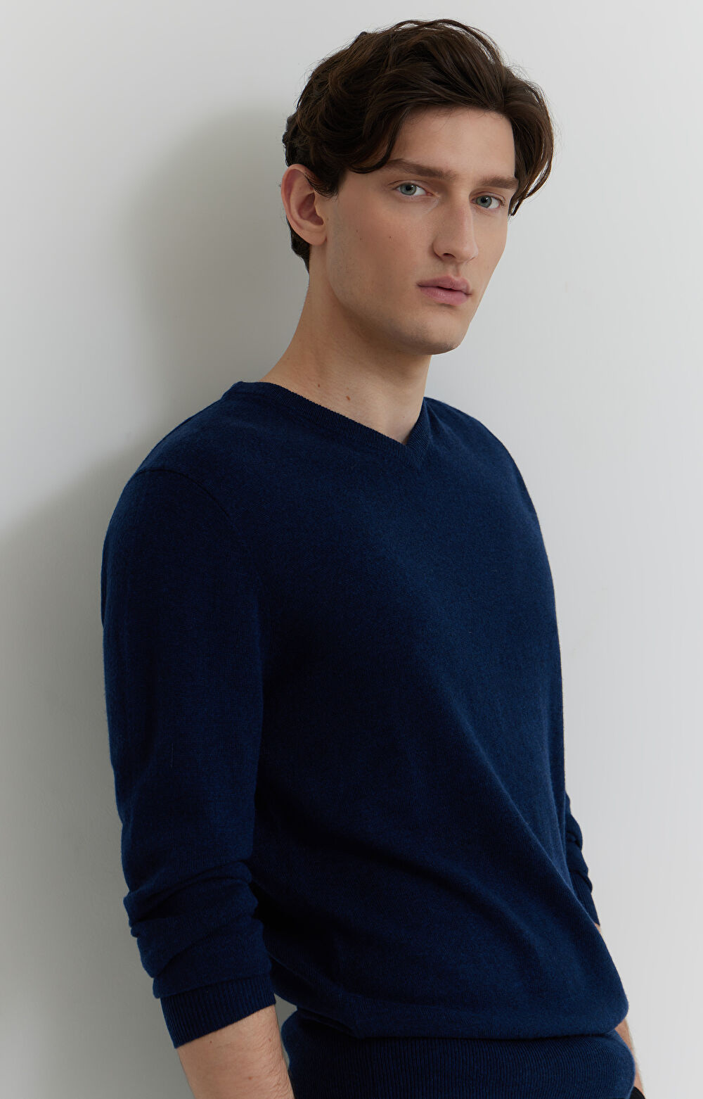 Sweter z melanżowej wełny merino - 5
