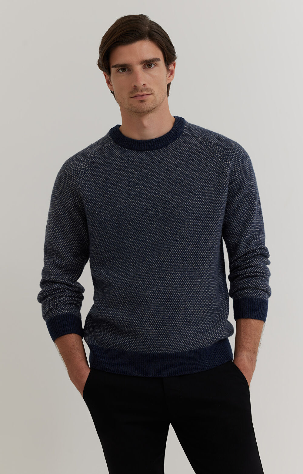 Casualowy sweter z wełną - 7