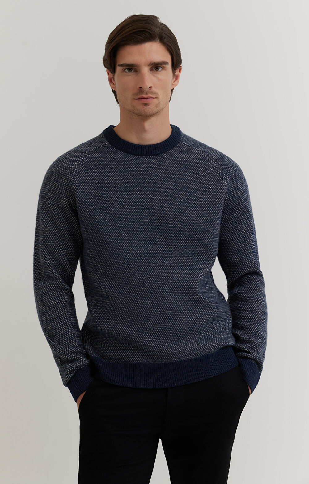 Casualowy sweter z wełną - 6