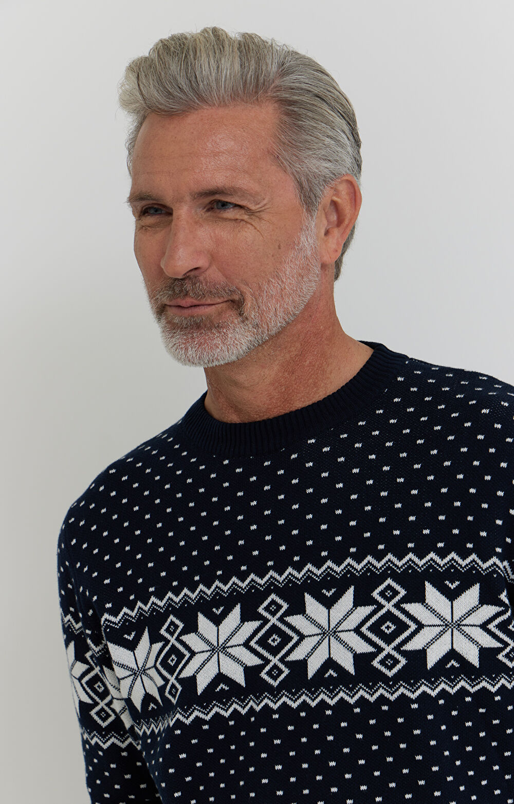 Świąteczny sweter z bawełny - 10