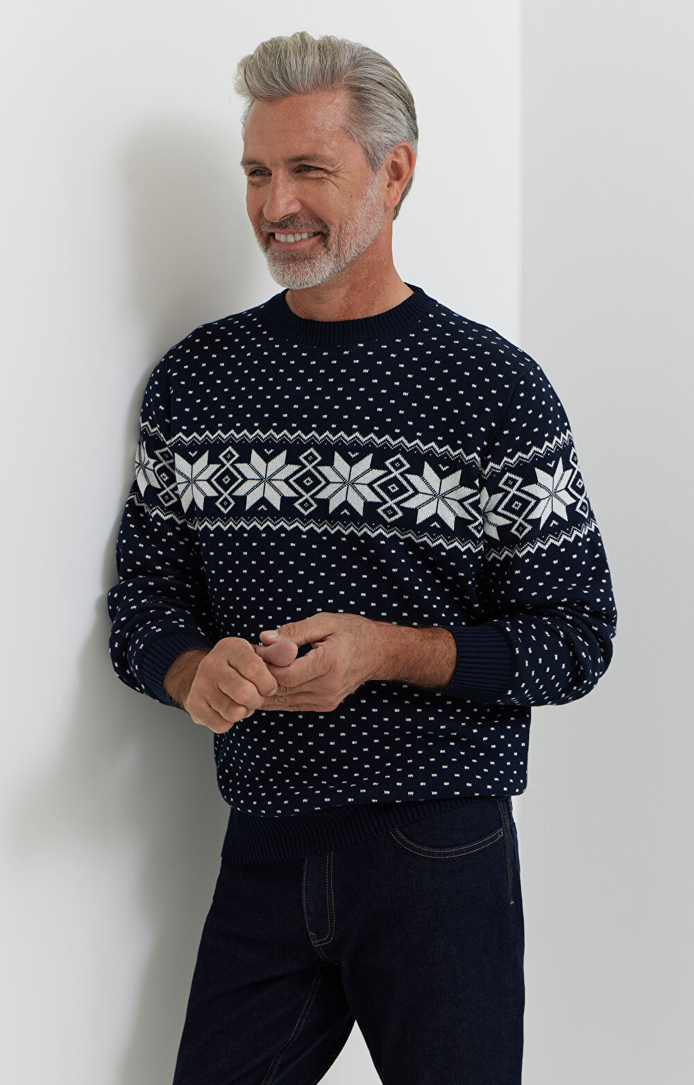 Świąteczny sweter z bawełny - 8