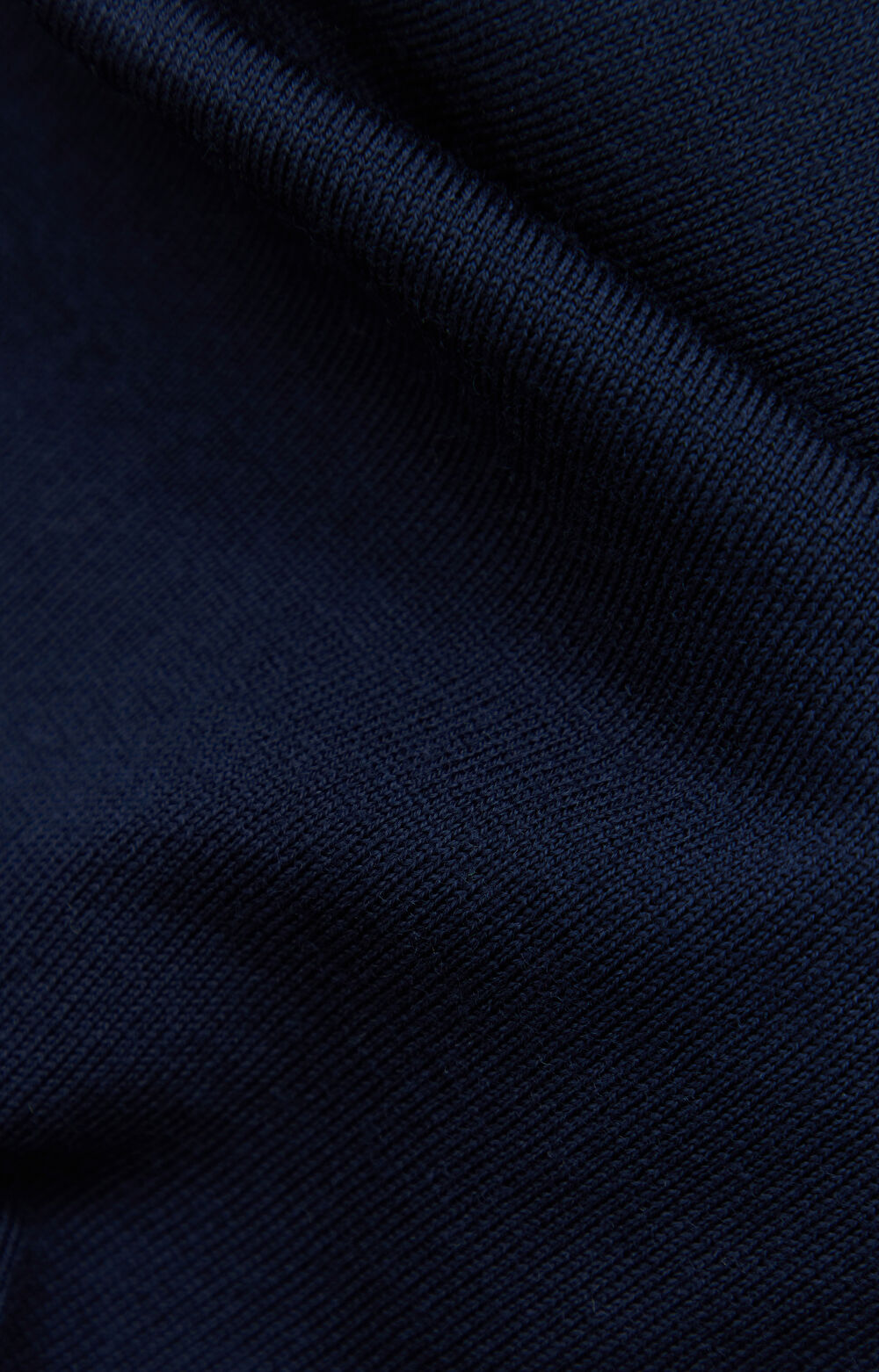 Sweter v-neck z wełny merino - 6