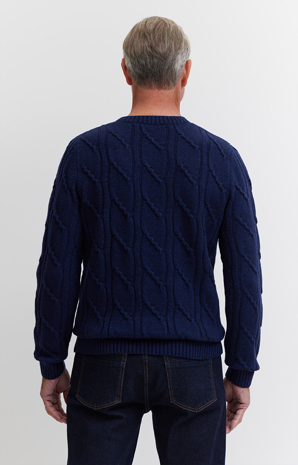 Sweter z wełną w warkoczowy splot - 2