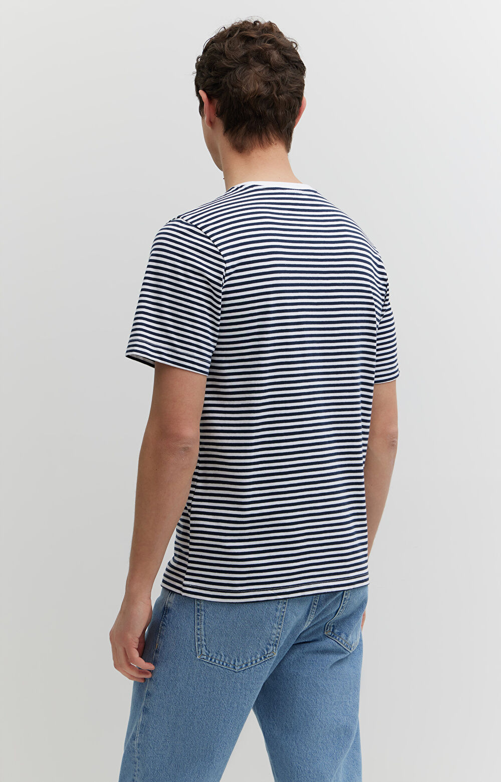 T-shirt z bawełny merceryzowanej z haftem - 3