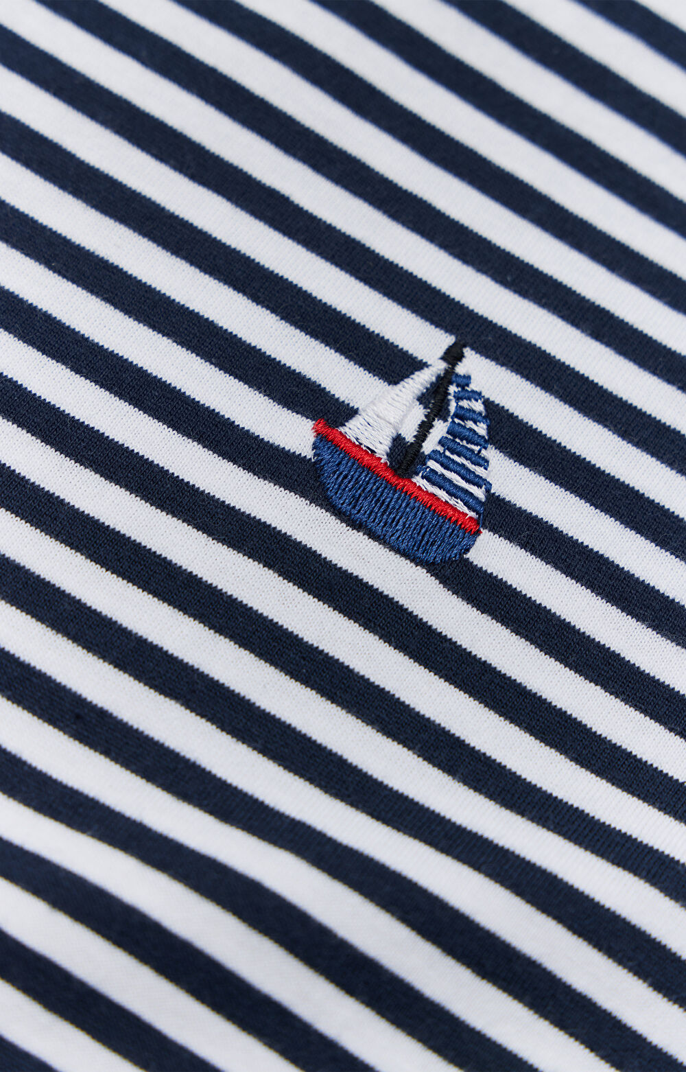 T-shirt z bawełny merceryzowanej z haftem - 6