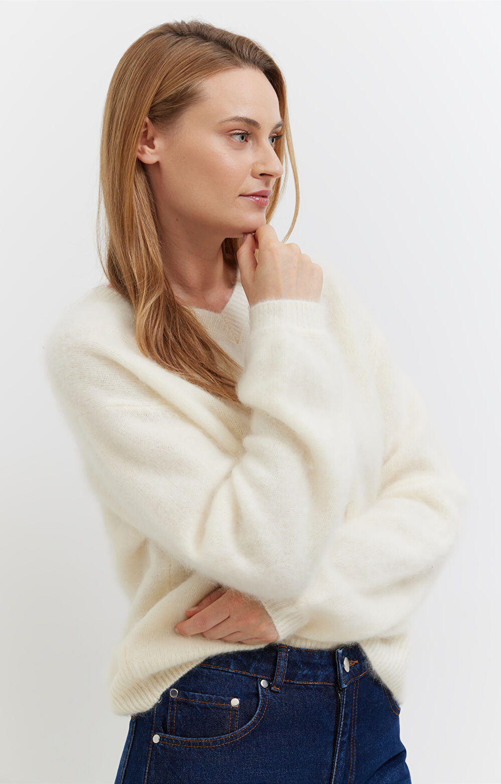 Sweter z puchatej wełny - 7