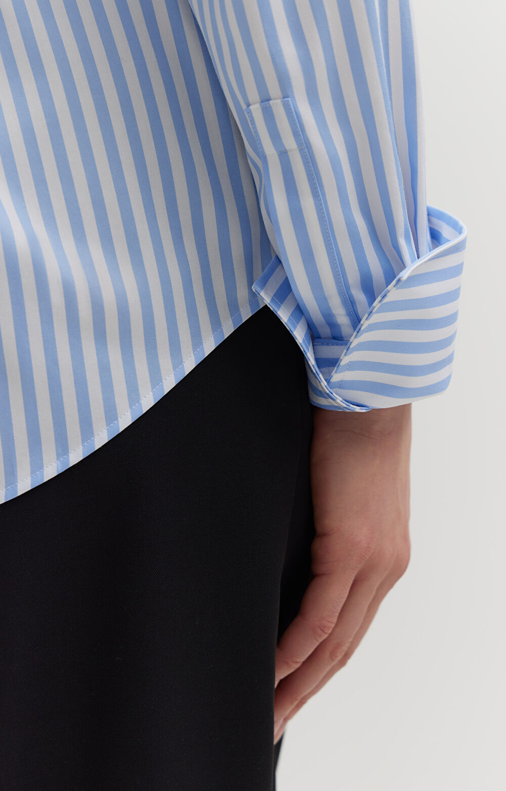 Koszula w paski z bawełny satynowej - 5