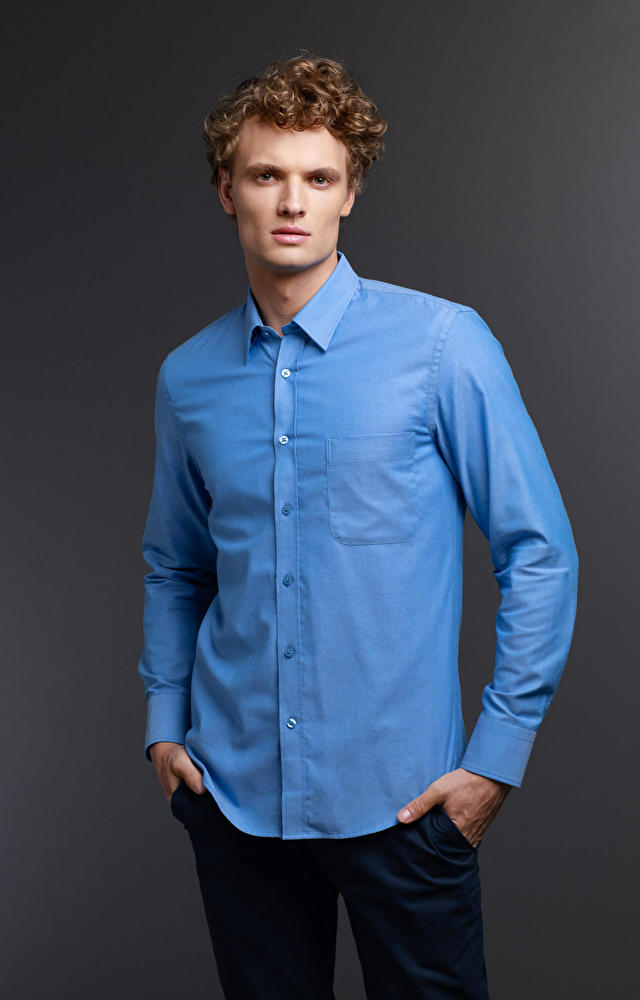 Niebieska koszula męska