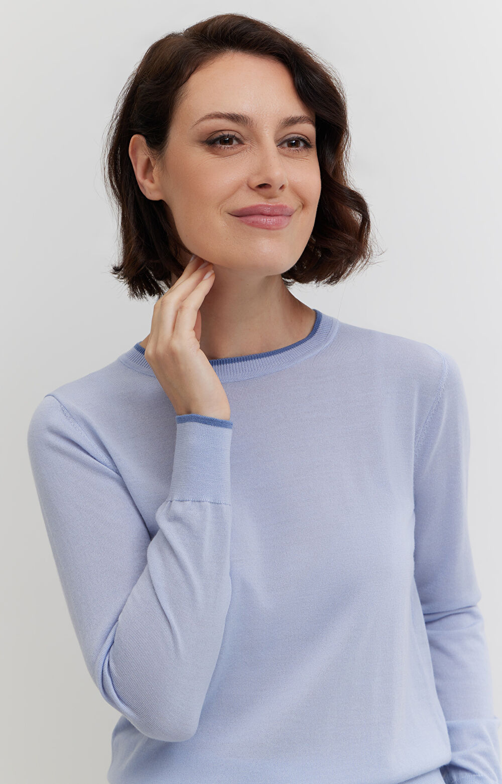 Sweter z kontrastem z wełny merino - 4