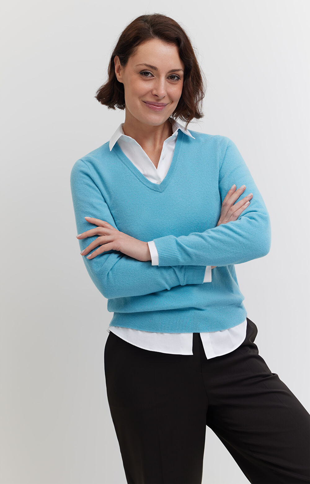 Sweter v-neck z wełny merino - 6
