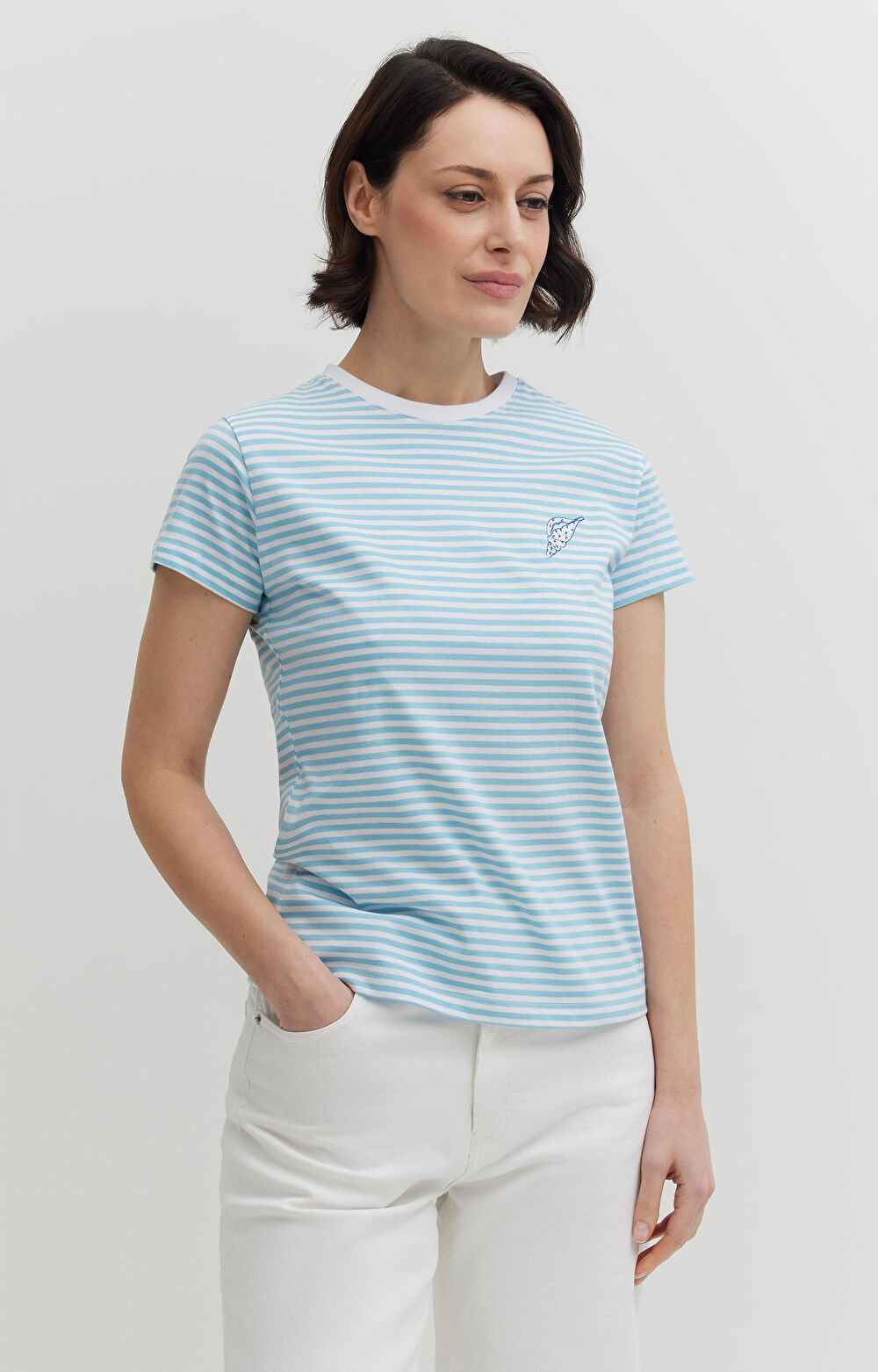 T-shirt w paski z merceryzowanej z haftem - 3