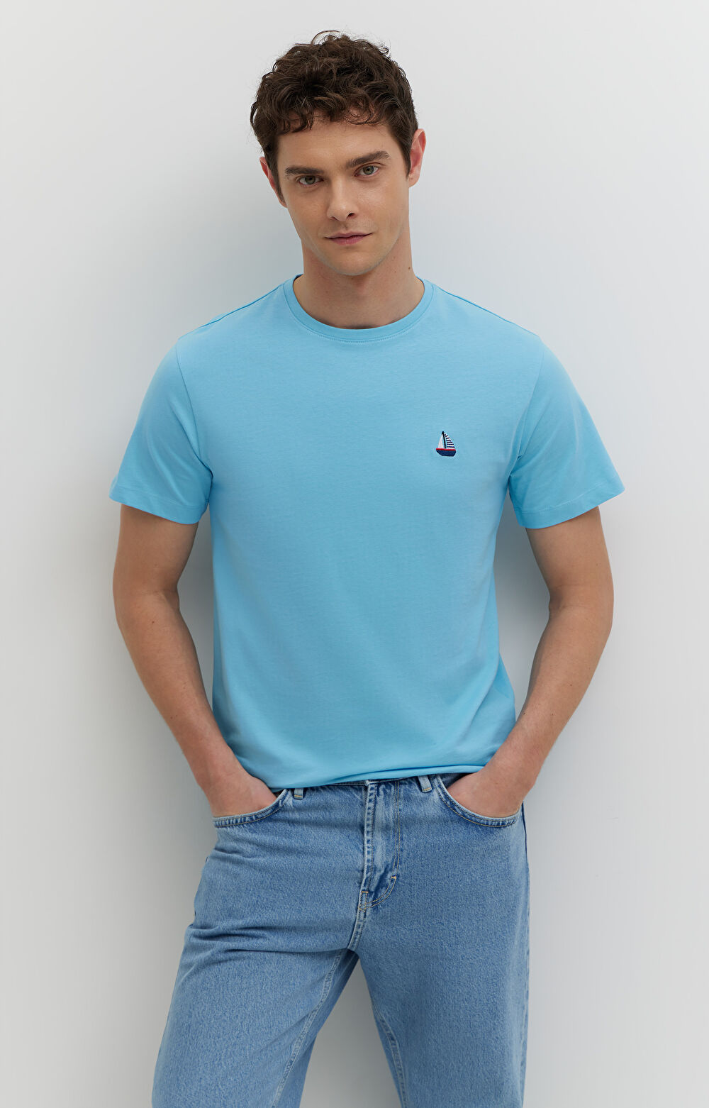 T-shirt z bawełny merceryzowanej z haftem - 5