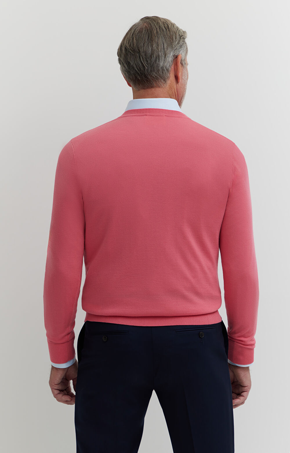 Sweter v-neck z wełny merino - 3