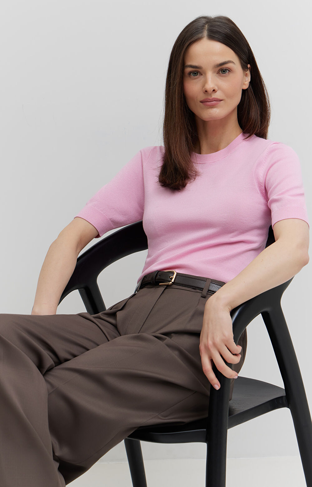 Gładki sweter z krótkim rękawem - 6