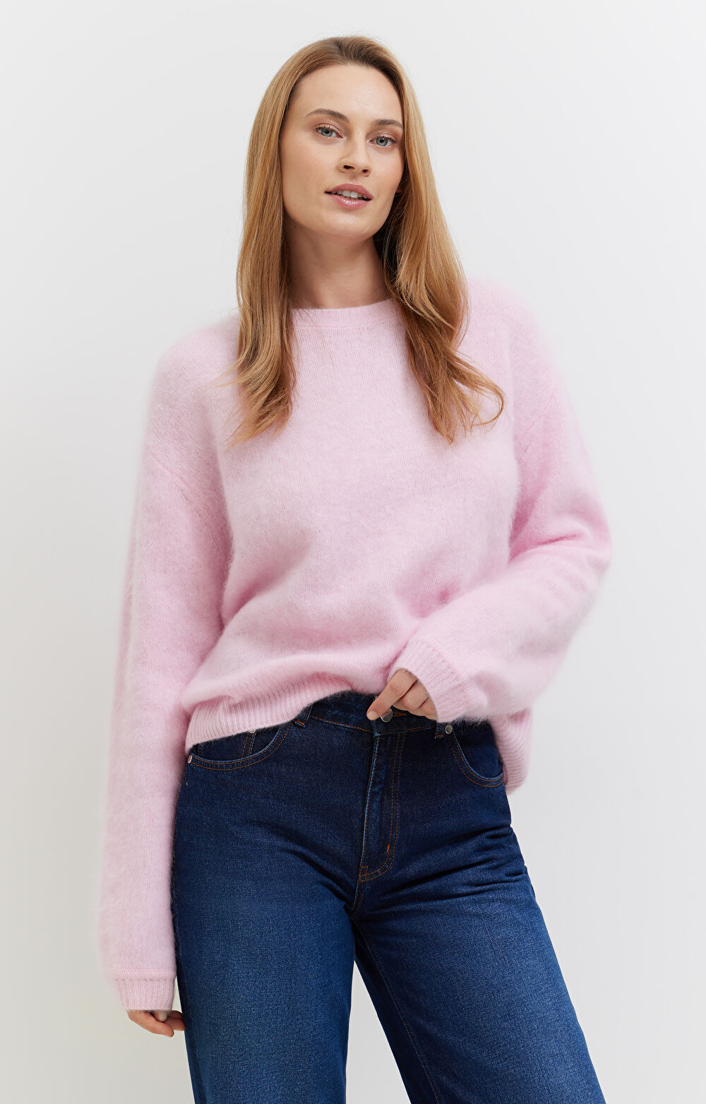 Sweter z puchatej wełny - 4