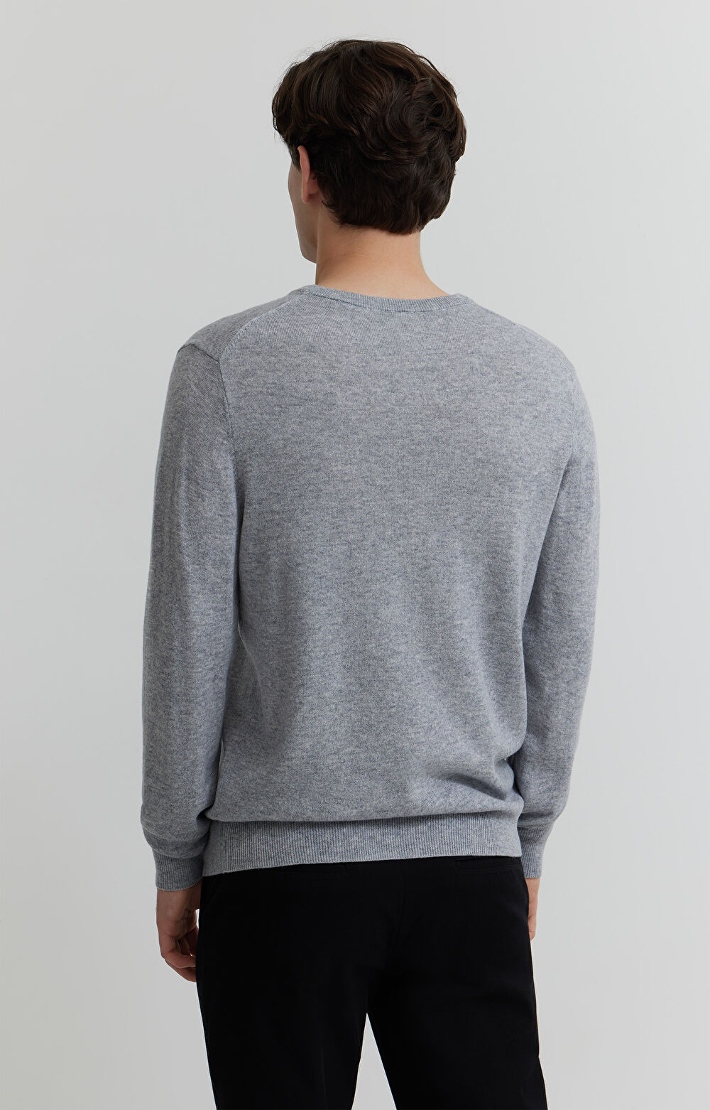 Sweter v-neck z melanżowej wełny merino - 3