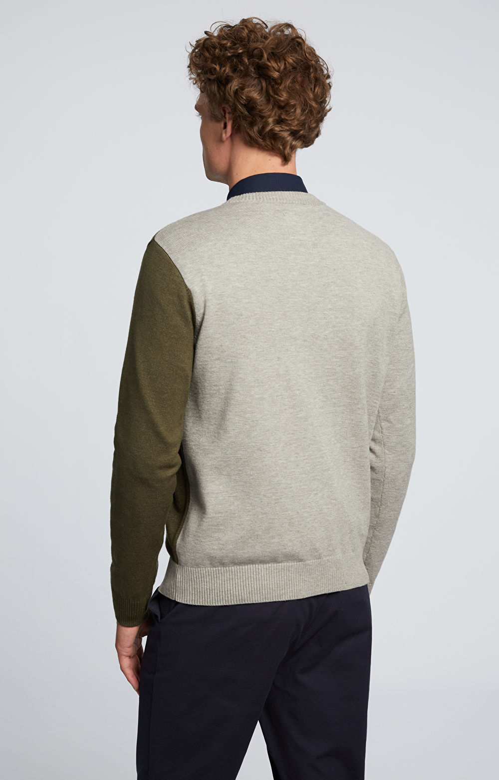 Trójkolorowy sweter z wiskozą