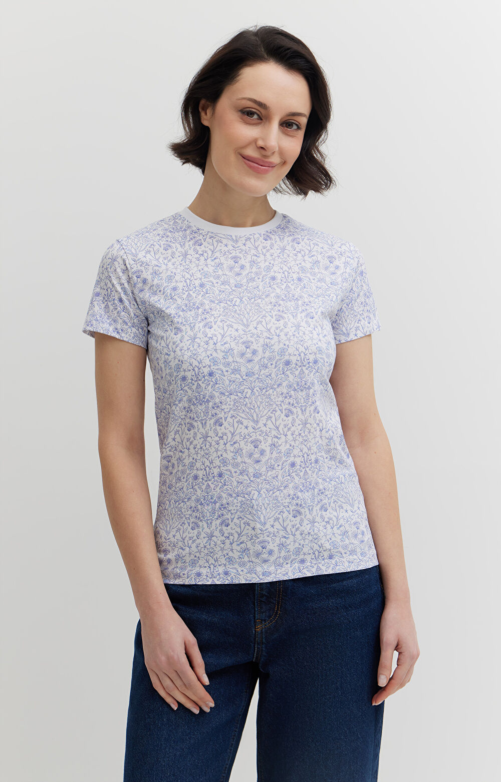 T-shirt z merceryzowanej w kwiaty - 4