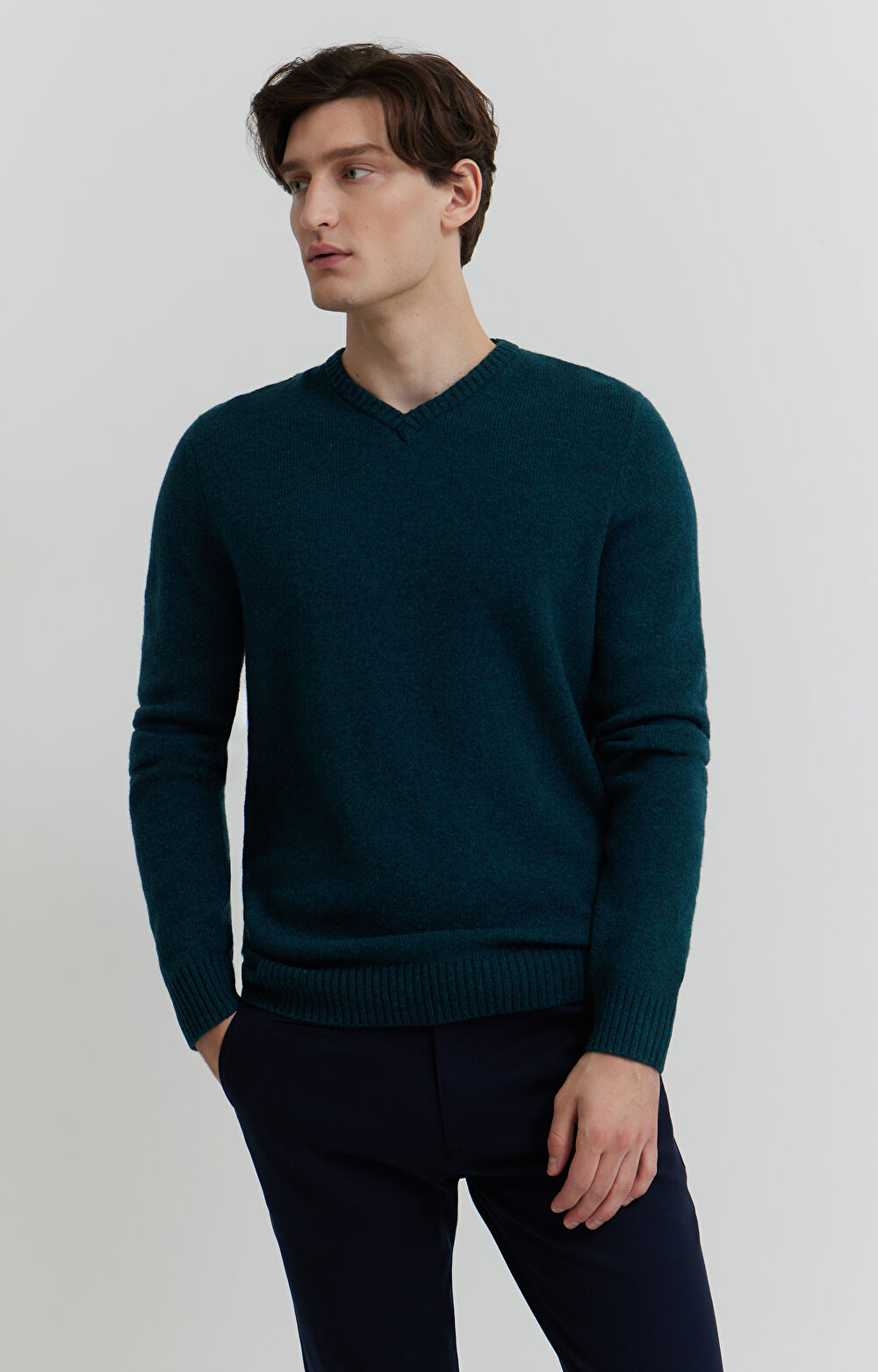 Melanżowy sweter v-neck z wełny - 3