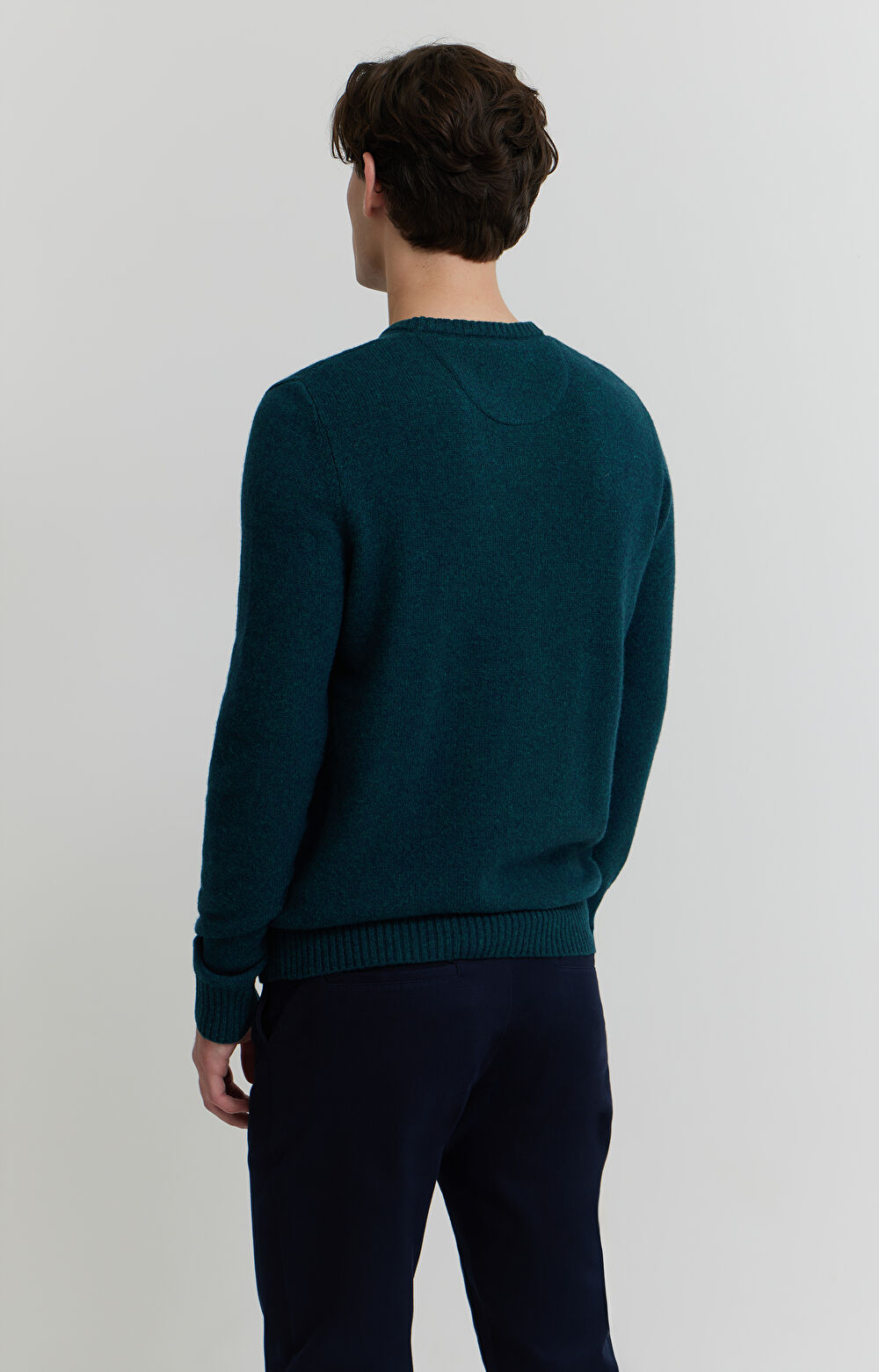 Melanżowy sweter v-neck z wełny - 4