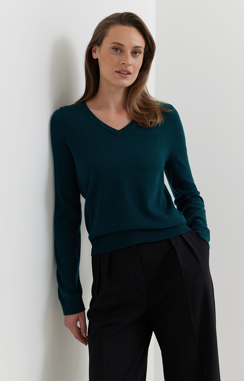 Sweter v-neck z melanżowej wełny merino - 3