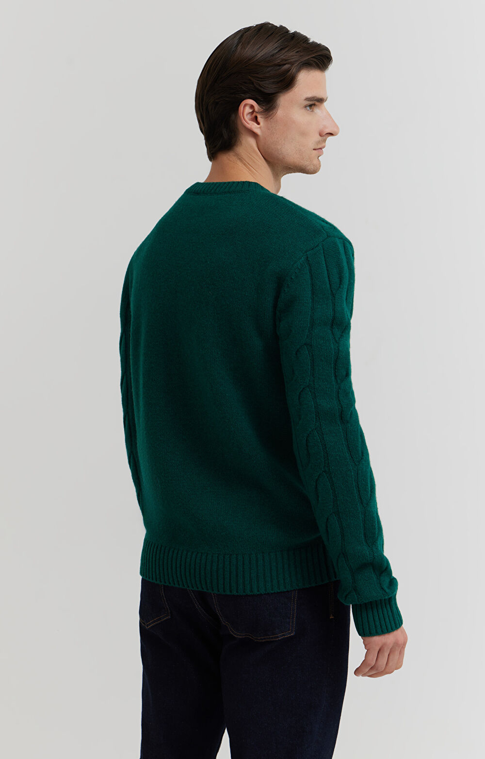 Sweter z warkoczowym splotem - 3