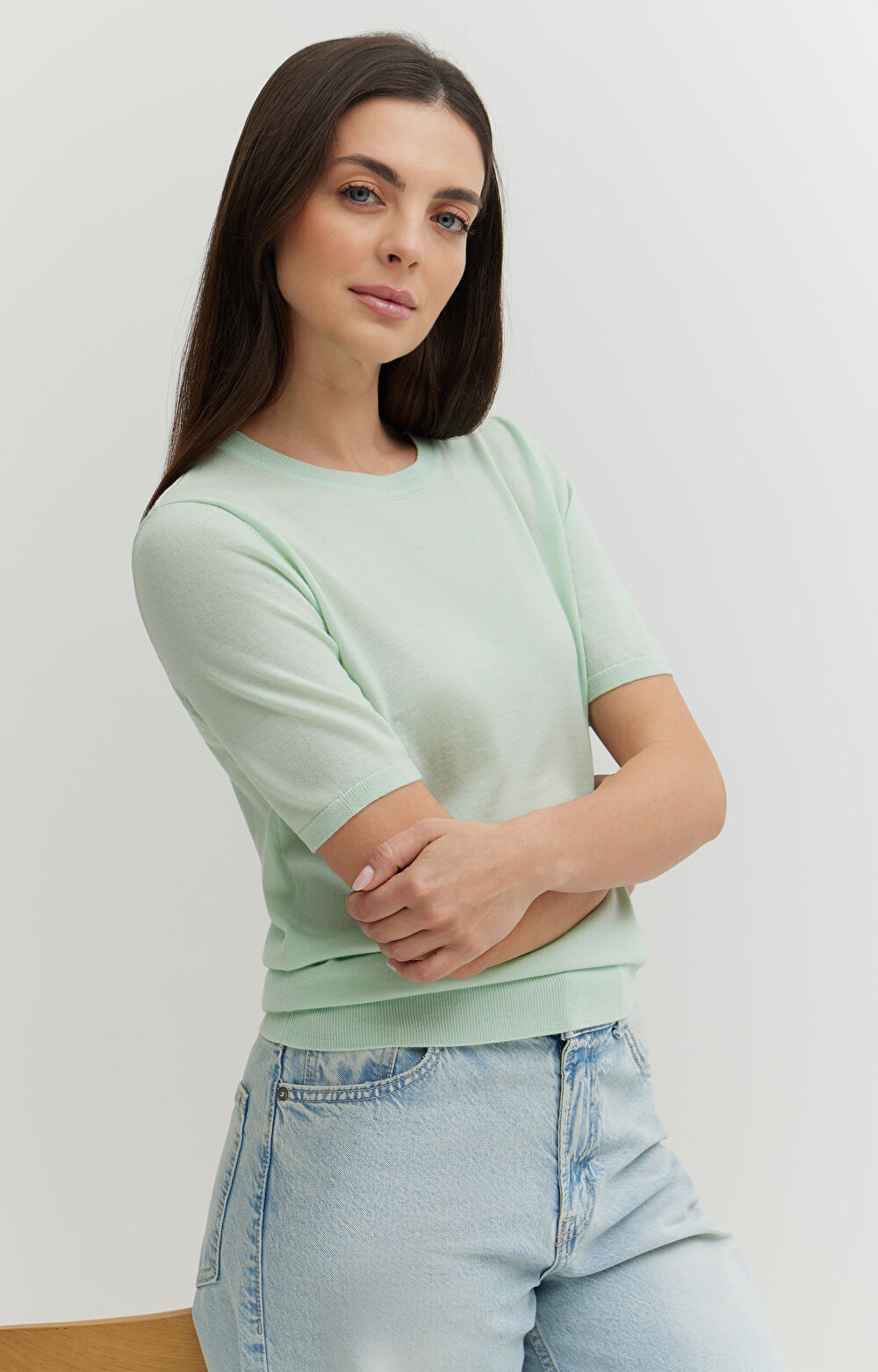 Sweter z krótkim rękawem z wełny merino